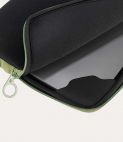 TUCANO BFCAR1516-BK :: Second Skin Bumper Case for 15.6'' laptops, Offroad, black